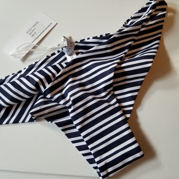 Kopper & Zink bikini Revolve Hugo Bikini Bott… - Picture 4 of 5